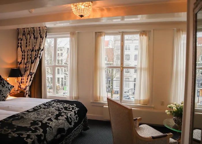 Ambassade Hotel